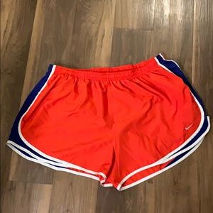 Women Plus Nike Tempo 3X